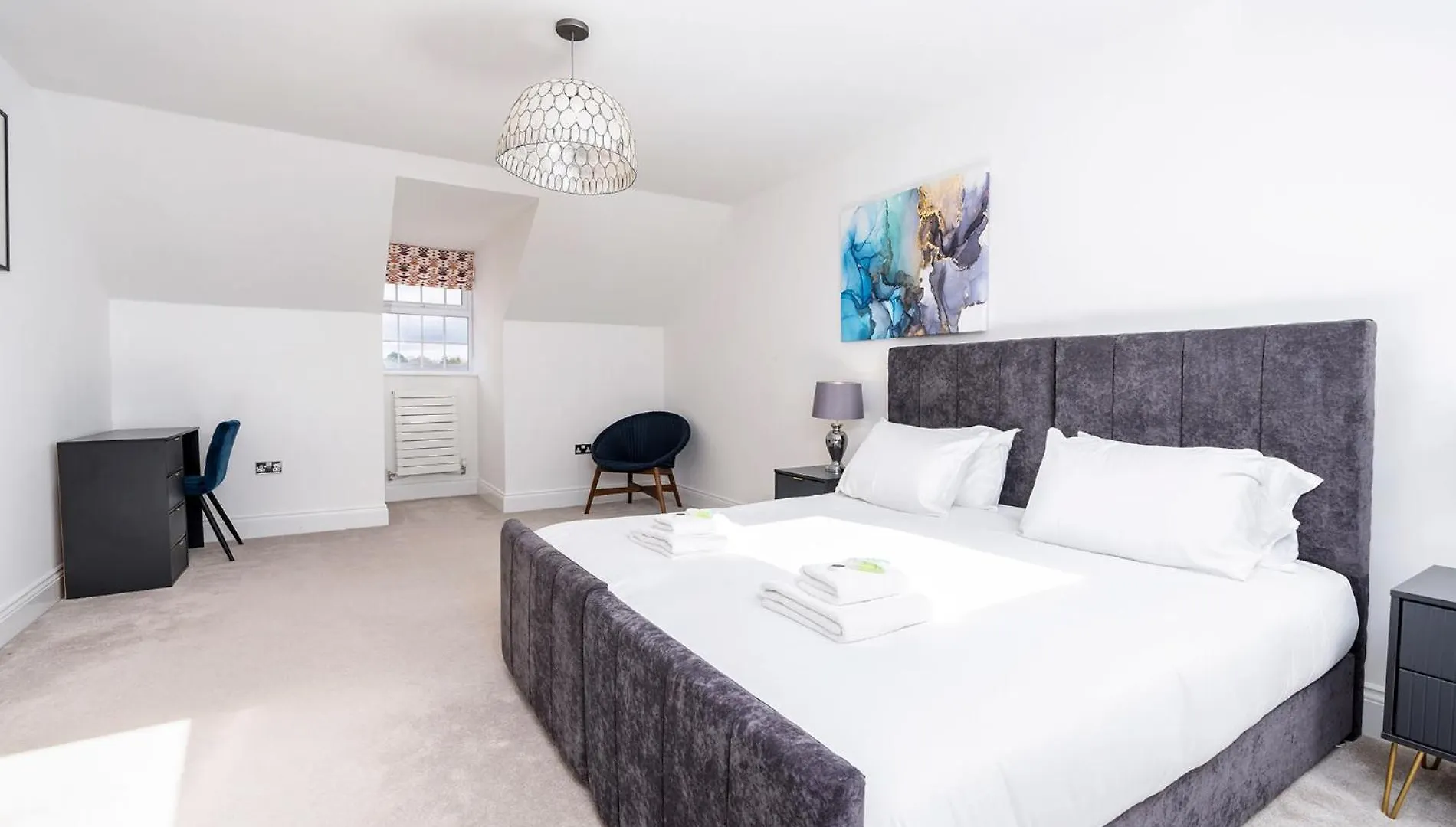 Beautiful Big Family Home - Sleeps 10, Park 3 Cars Meanwood Holiday home